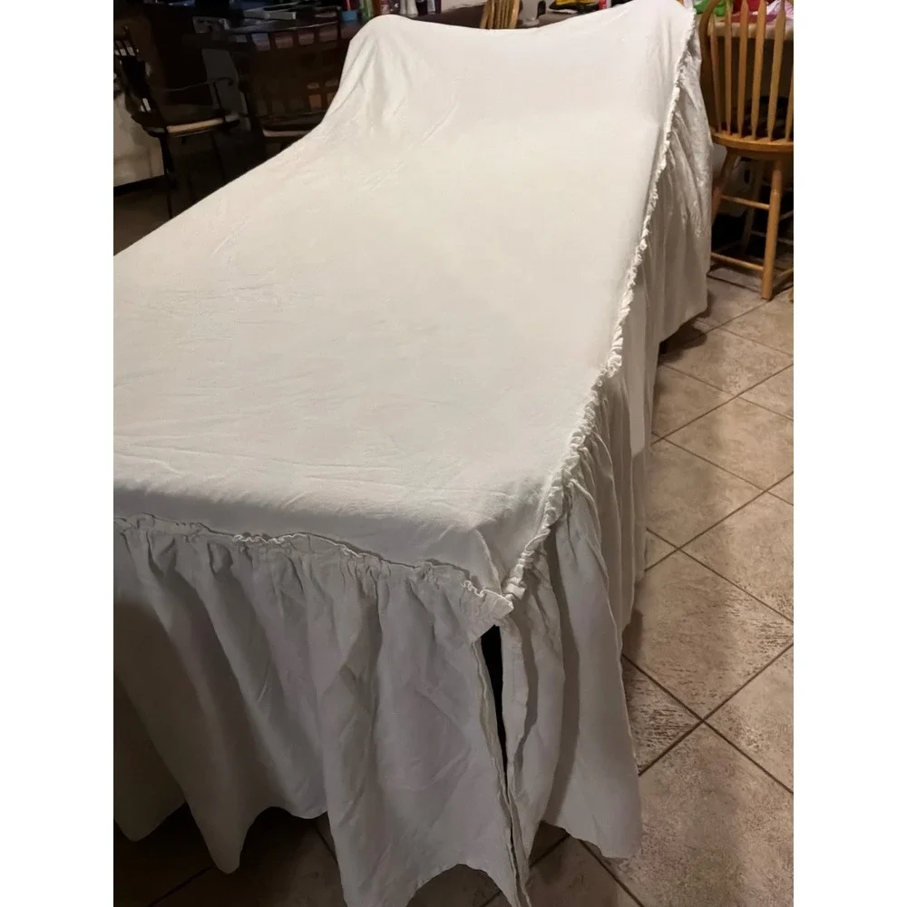 Vintage Ruffled Tablecloth Unisex 97x54 White Good Farmhouse Shabby‎ Chic